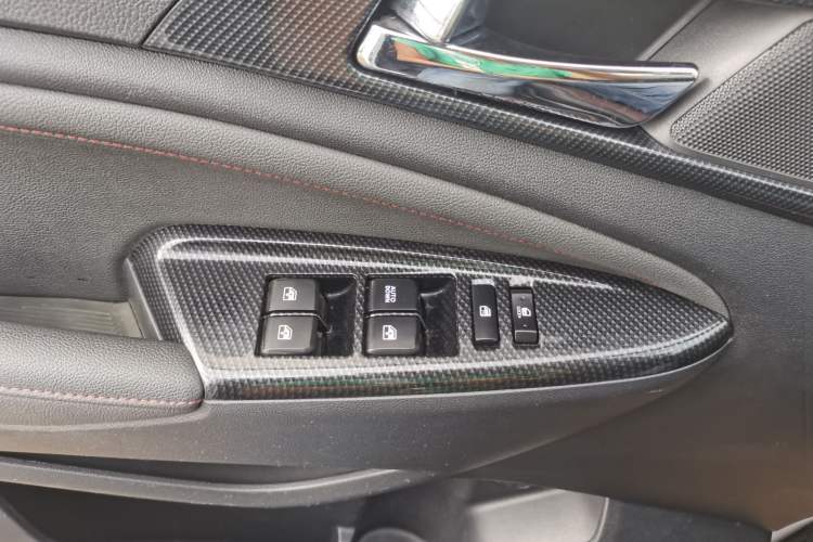 Used CHANGAN OSHAN A800 2017 1.6L Manual Comfort Model Interior 10