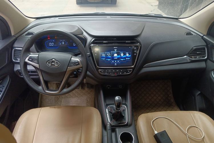 Used CHANGAN OSHAN A800 2017 1.6L Manual Comfort Model Interior 2