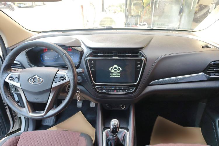 Used CHANGAN OSHAN A800 2017 1.6L Manual Comfort Model Interior 3