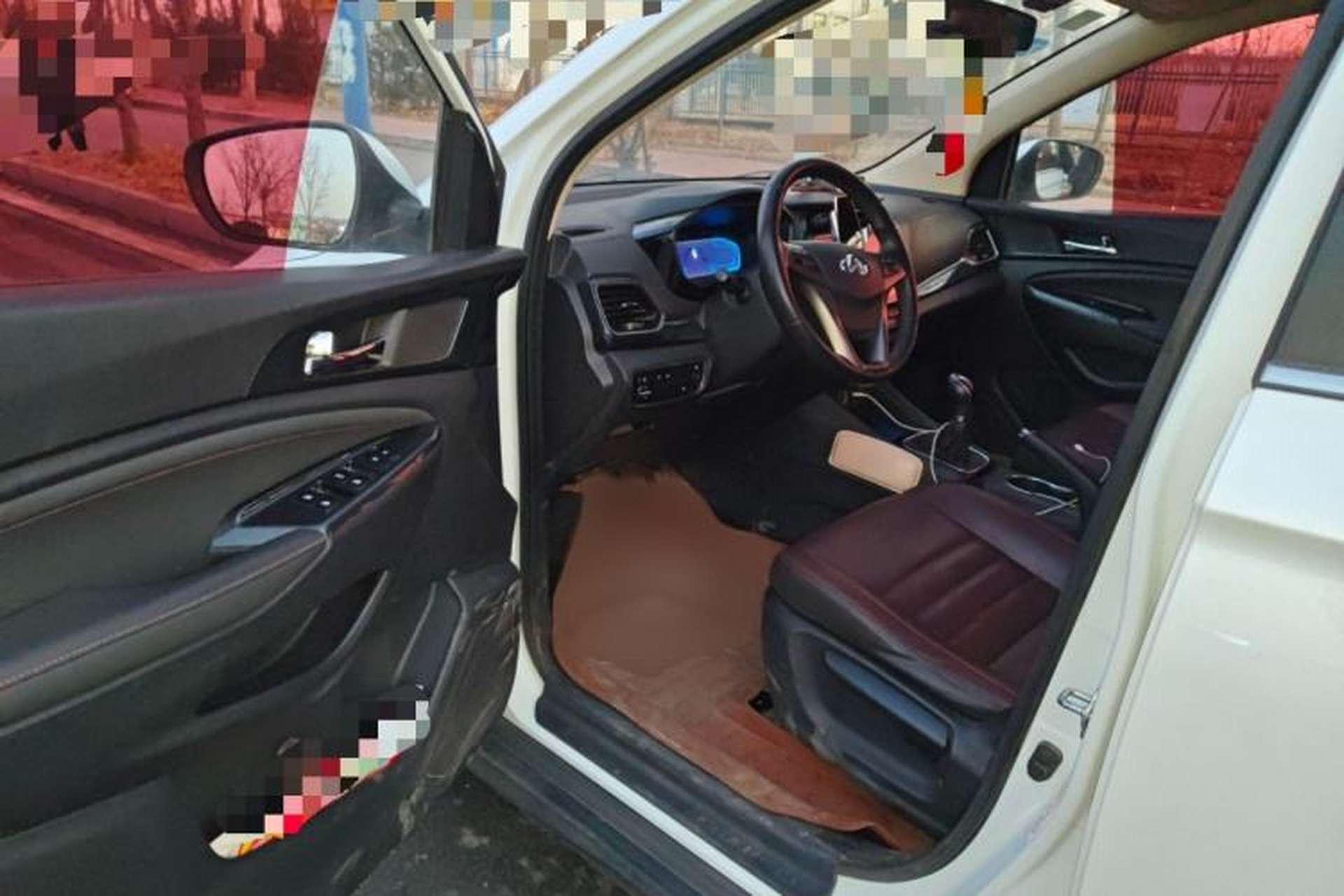Used CHANGAN OSHAN A800 2017 1.6L Manual Luxury Model Interior 3