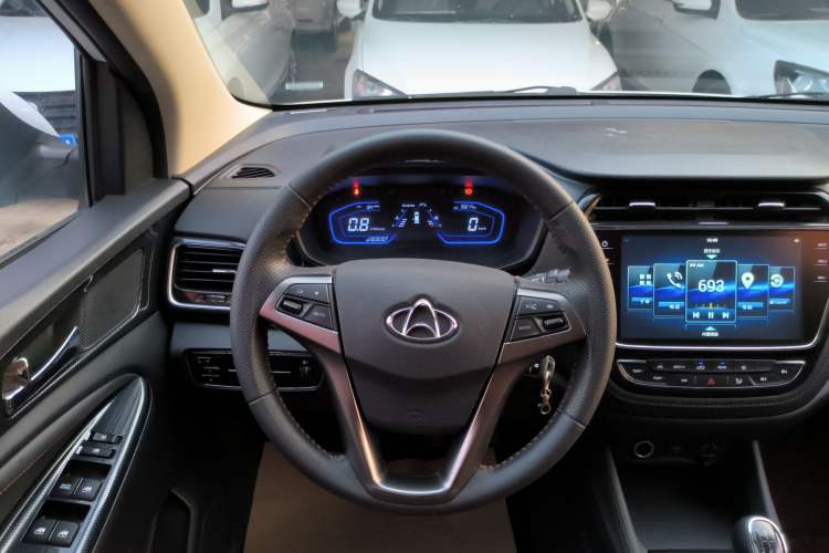 Used CHANGAN OSHAN A800 2017 1.6L Manual Comfort Model Interior 4