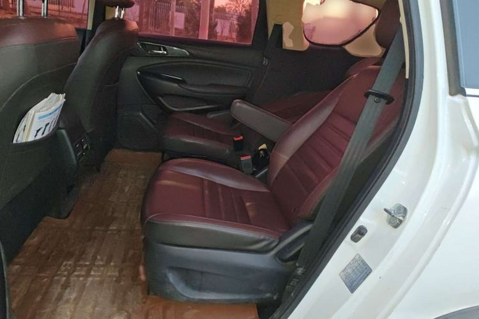 Used CHANGAN OSHAN A800 2017 1.6L Manual Luxury Model Interior 4