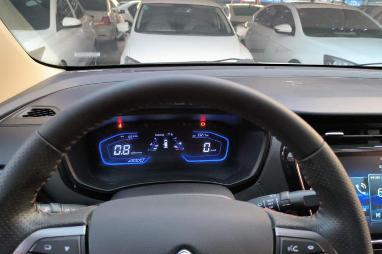 Used CHANGAN OSHAN A800 2017 1.6L Manual Comfort Model Interior 8