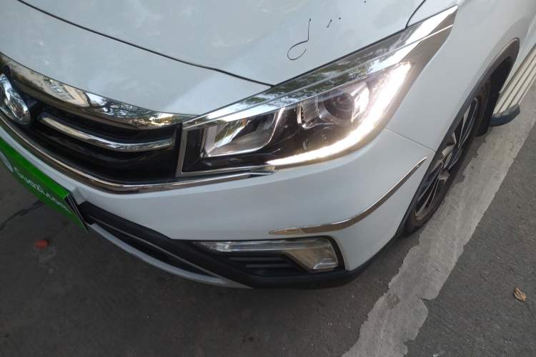 Used CHANGAN OSHAN A800 2017 1.5T Automatic ZhiZun Model Left Front Headlight