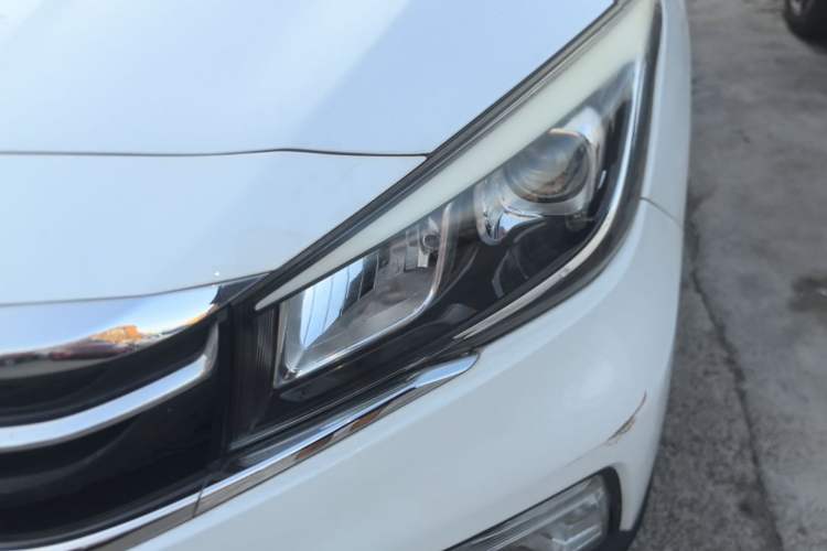 Used CHANGAN OSHAN A800 2017 1.6L Manual Comfort Model Left Front Headlight