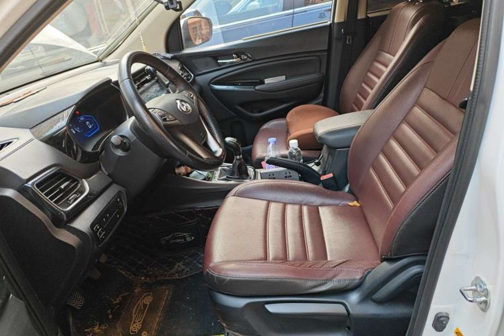 Used CHANGAN OSHAN A800 2017 1.6L Manual Luxury Model Left Front Seat