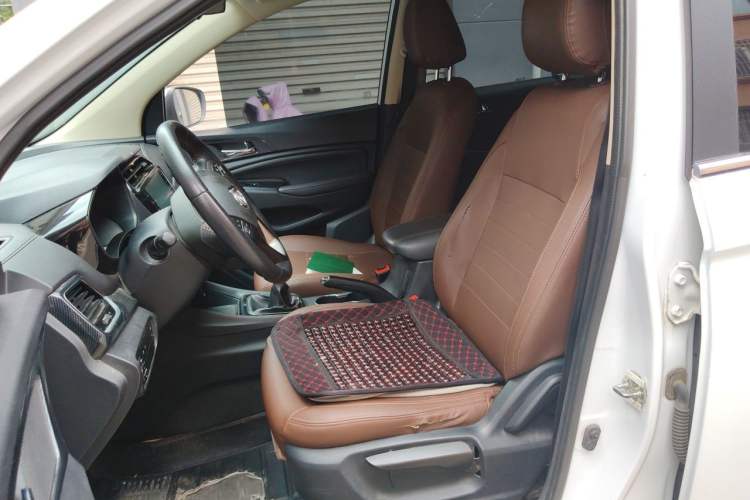 Used CHANGAN OSHAN A800 2017 1.6L Manual Comfort Model Left Front Seat
