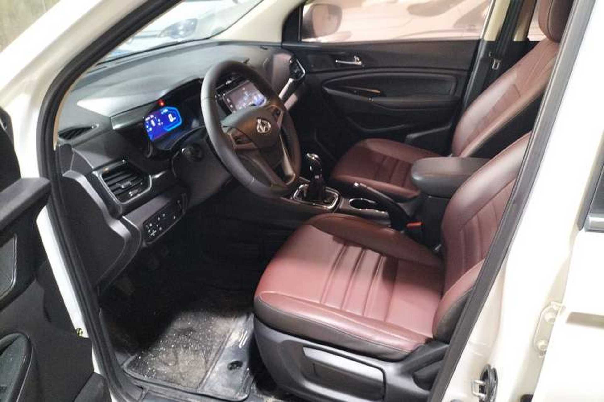 Used CHANGAN OSHAN A800 2017 1.5T Manual Luxury Model Left Front Seat