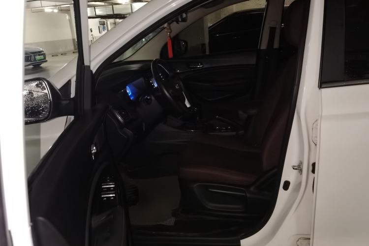 Used CHANGAN OSHAN A800 2017 1.6L Manual Comfort Model Left Front Seat