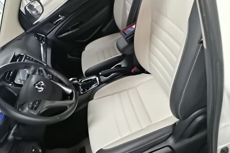 Used CHANGAN OSHAN A800 2017 1.5T Automatic Luxury Model Left Front Seat