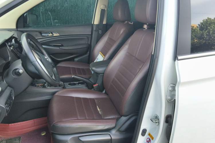 Used CHANGAN OSHAN A800 2017 1.5T Manual Luxury Model Left Front Seat
