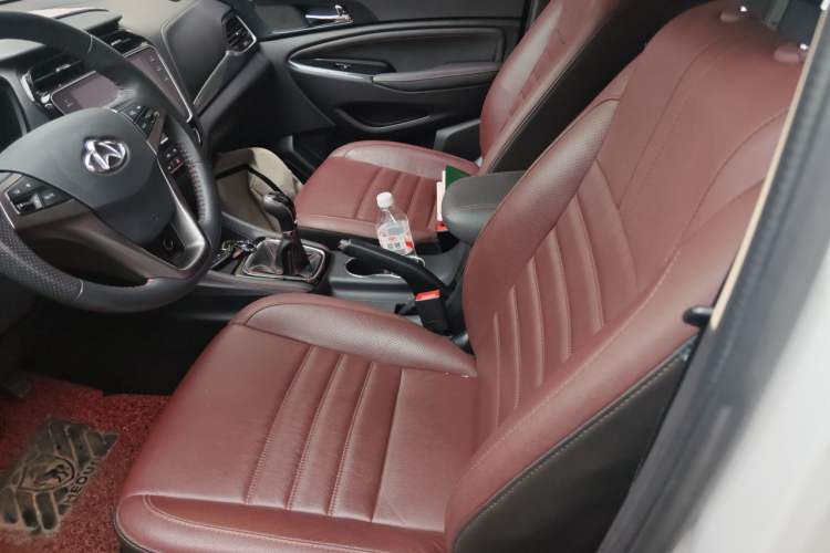 Used CHANGAN OSHAN A800 2017 1.6L Manual Luxury Model Left Front Seat