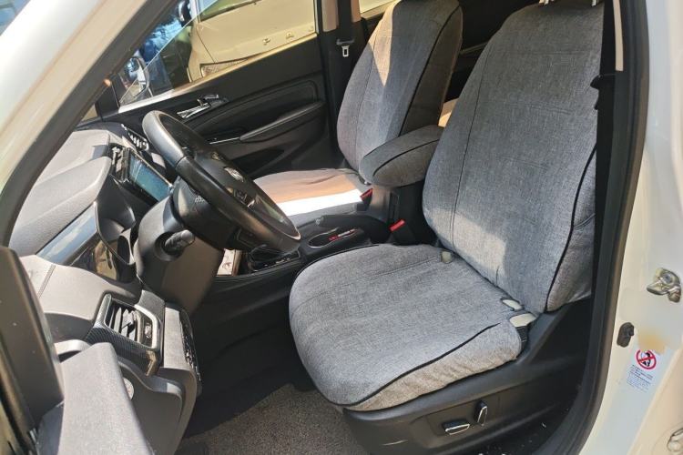 Used CHANGAN OSHAN A800 2017 1.5T Automatic ZhiZun Model Left Front Seat