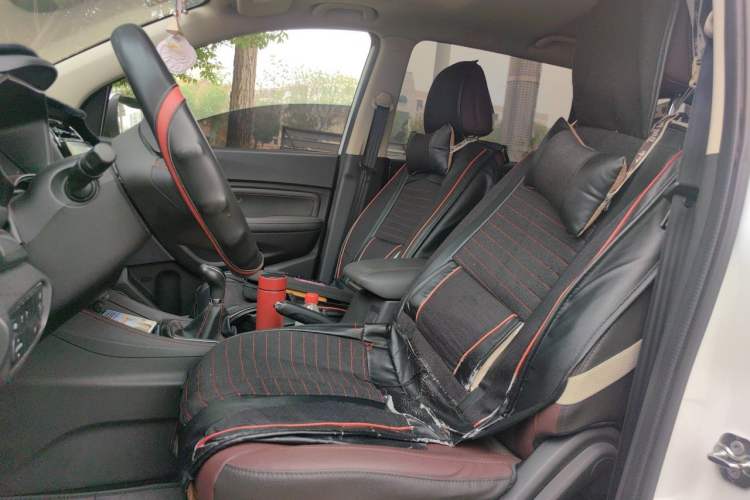 Used CHANGAN OSHAN A800 2017 1.6L Manual Luxury Model Left Front Seat