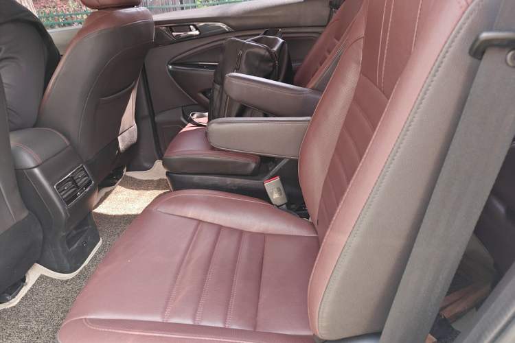 Used CHANGAN OSHAN A800 2017 1.6L Manual Luxury Model Left Rear Seat