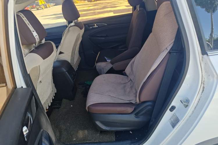 Used CHANGAN OSHAN A800 2017 1.6L Manual Comfort Model Left Rear Seat