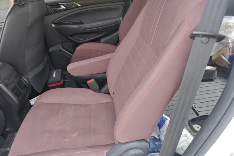 Used CHANGAN OSHAN A800 2017 1.6L Manual Standard Edition Left Rear Seat