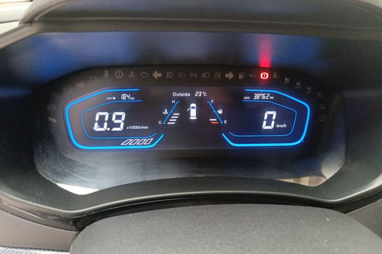 Used CHANGAN OSHAN A800 2017 1.6L Manual Comfort Model Odometer Close Up