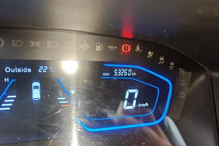 Used CHANGAN OSHAN A800 2017 1.6L Manual Luxury Model Odometer Close Up