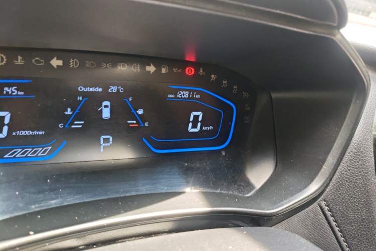Used CHANGAN OSHAN A800 2017 1.5T Automatic ZhiZun Model Odometer Close Up