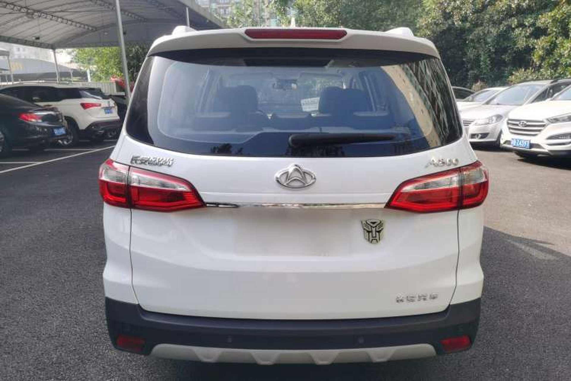 Used CHANGAN OSHAN A800 2017 1.5T Automatic ZhiZun Model Rear