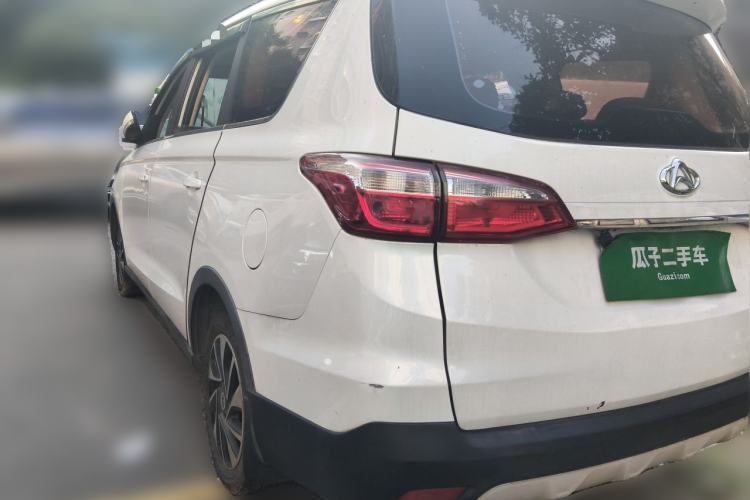 Used CHANGAN OSHAN A800 2017 1.5T Automatic Standard Model Rear Left 45 Deg