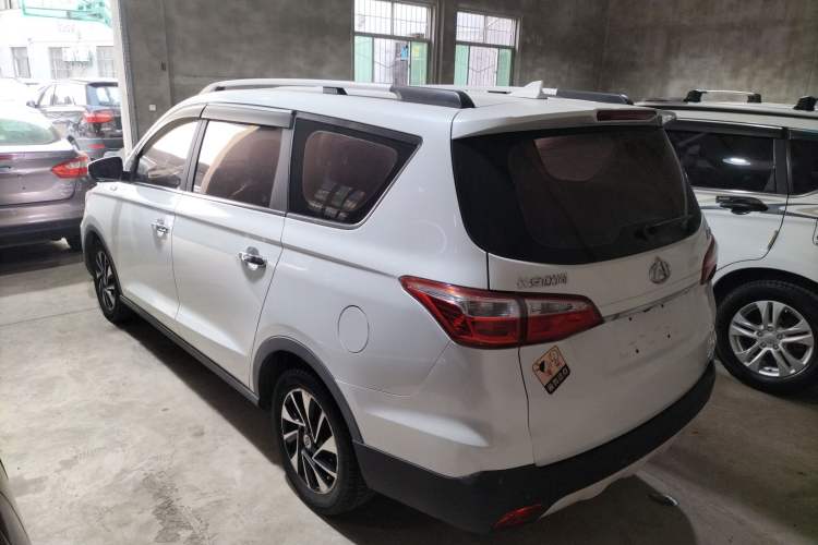 Used CHANGAN OSHAN A800 2017 1.5T Manual Luxury Model Rear Left 45 Deg