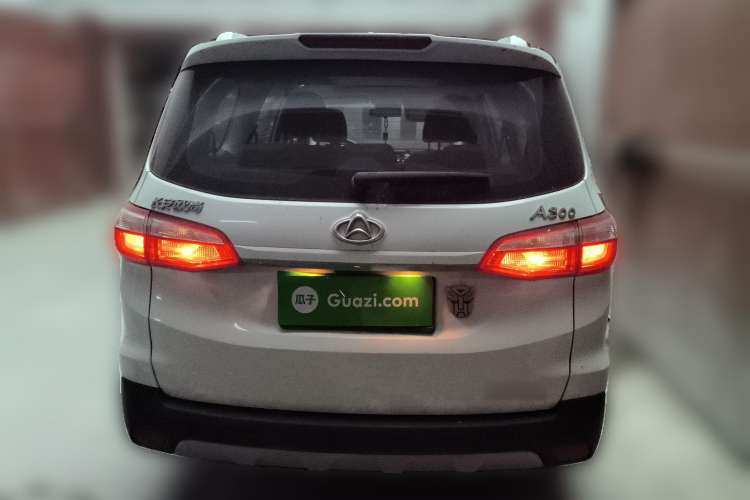 Used CHANGAN OSHAN A800 2017 1.5T Automatic ZhiZun Model Rear