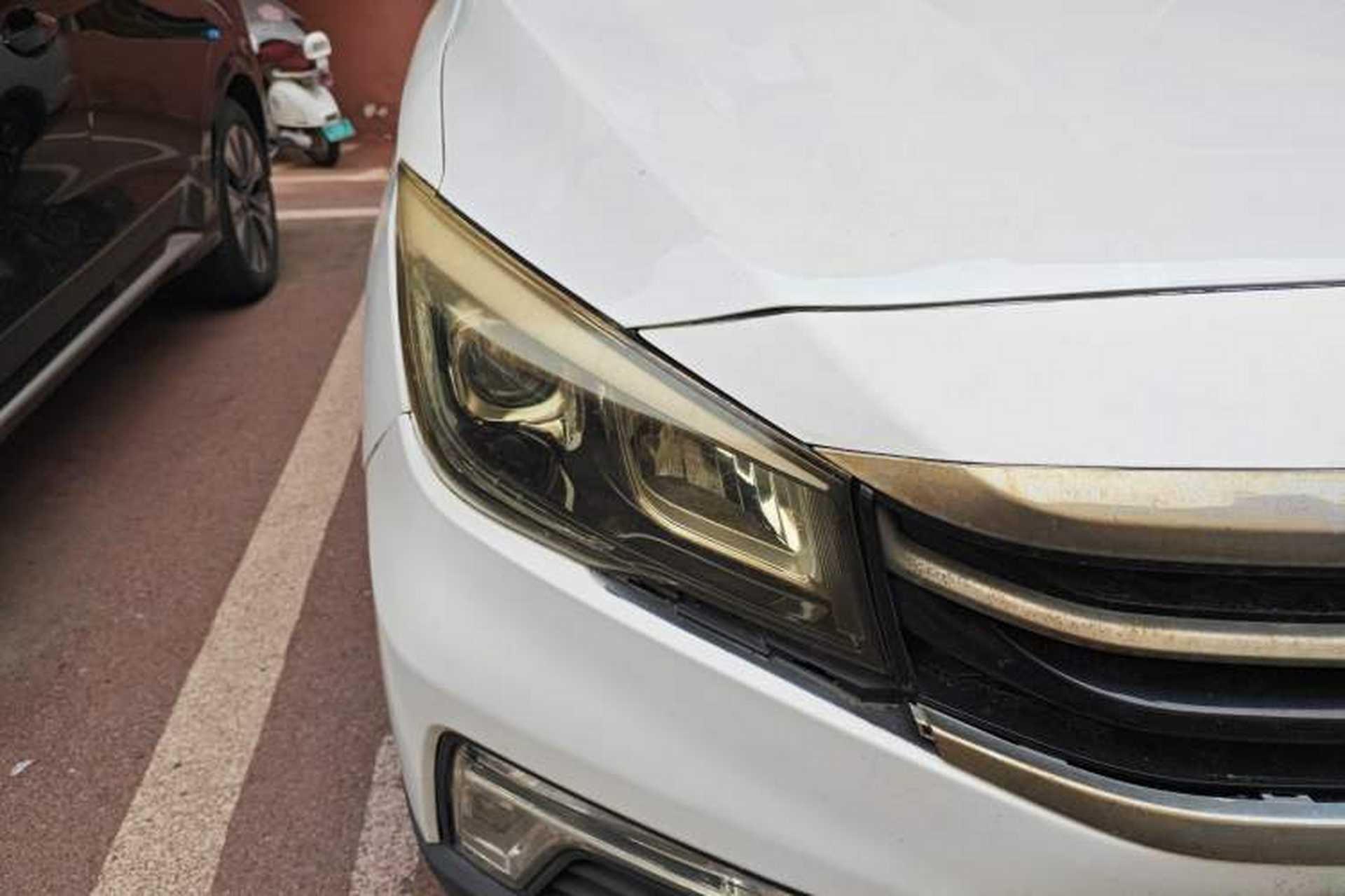 Used CHANGAN OSHAN A800 2017 1.6L Manual Luxury Model Right Front Headlight