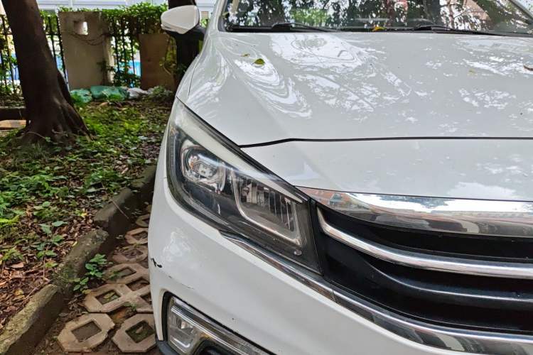 Used CHANGAN OSHAN A800 2017 1.5T Automatic ZhiZun Model Right Front Headlight