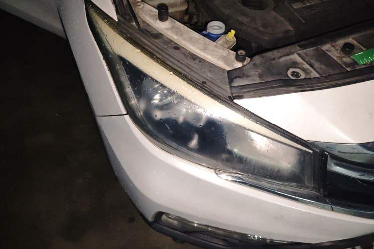 Used CHANGAN OSHAN A800 2017 1.6L Manual Luxury Model Right Front Headlight