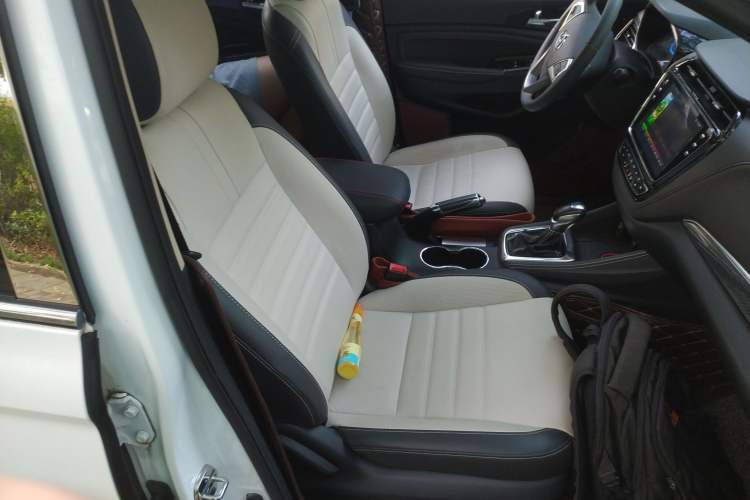Used CHANGAN OSHAN A800 2017 1.5T Automatic ZhiZun Model Right Front Seat