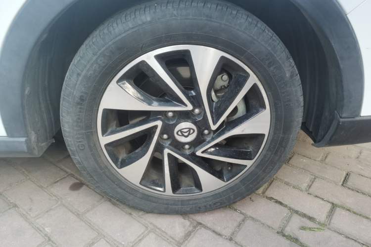 Used CHANGAN OSHAN A800 2017 1.6L Manual Luxury Model Right Front Wheel Hub