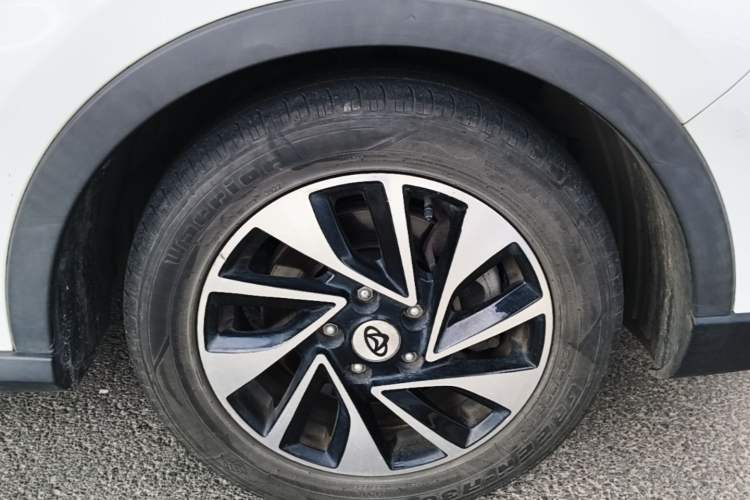 Used CHANGAN OSHAN A800 2017 1.6L Manual Luxury Model Right Front Wheel Hub