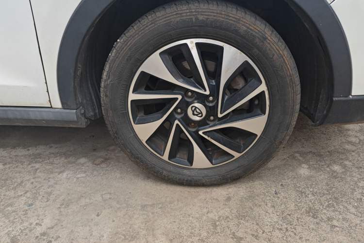 Used CHANGAN OSHAN A800 2017 1.6L Manual Comfort Model Right Front Wheel Hub