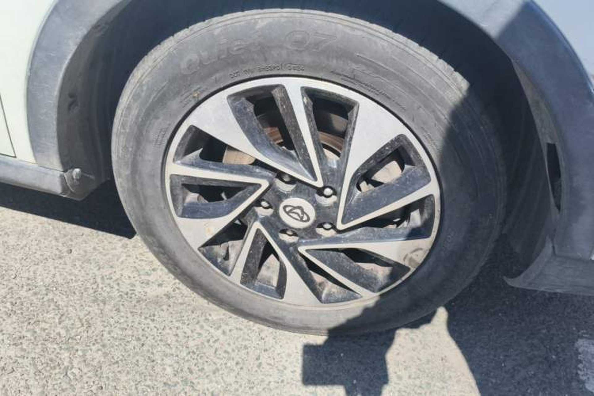 Used CHANGAN OSHAN A800 2017 1.5T Automatic ZhiZun Model Right Front Wheel Hub