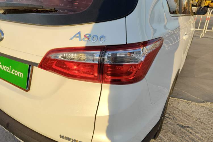 Used CHANGAN OSHAN A800 2017 1.6L Manual Luxury Model Right Rear Taillight