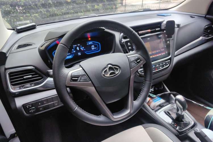 Used CHANGAN OSHAN A800 2017 1.5T Automatic Luxury Model Steering Wheel