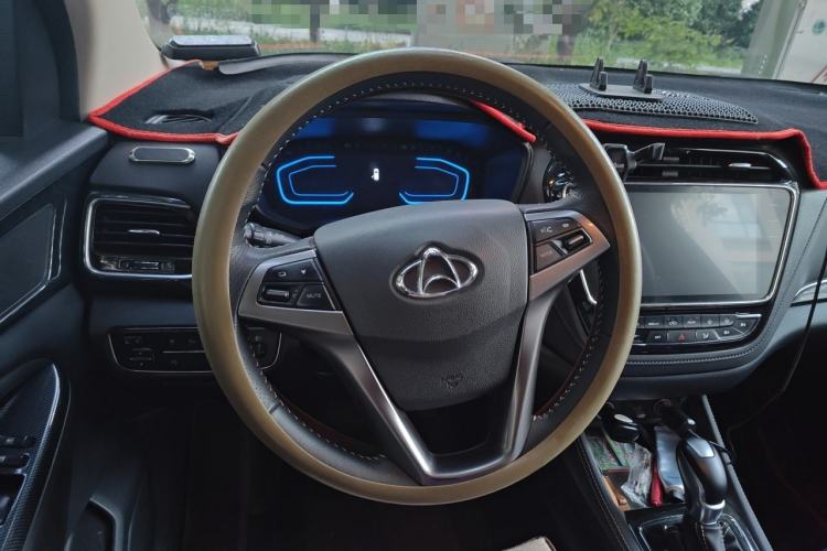 Used CHANGAN OSHAN A800 2017 1.5T Automatic Luxury Model Steering Wheel
