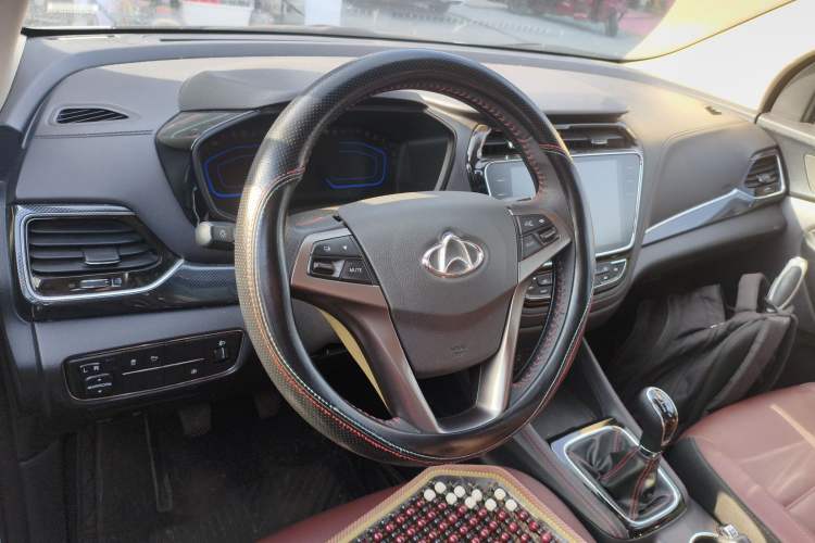 Used CHANGAN OSHAN A800 2017 1.6L Manual Luxury Model Steering Wheel