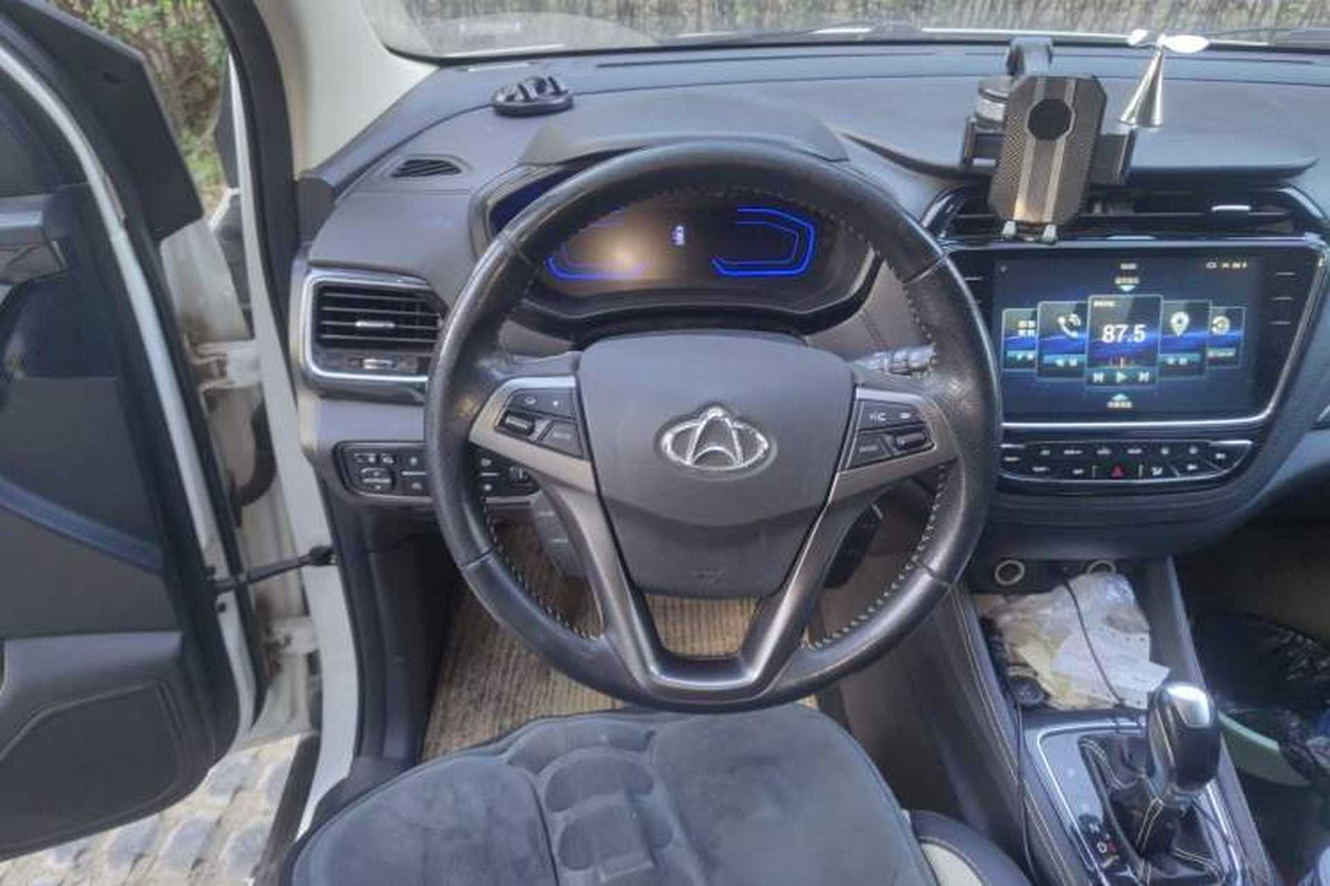 Used CHANGAN OSHAN A800 2017 1.5T Automatic ZhiZun Model Steering Wheel