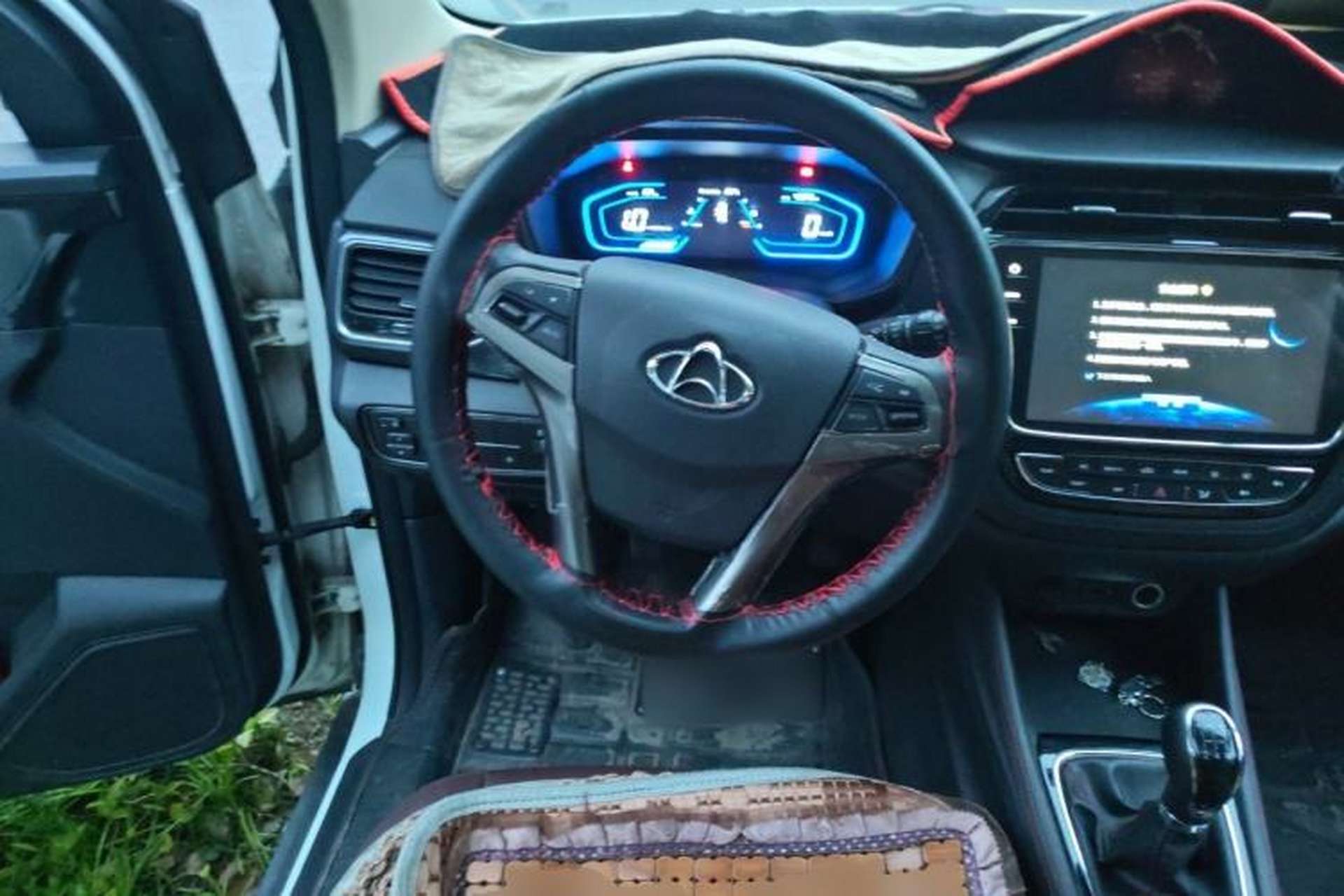 Used CHANGAN OSHAN A800 2017 1.6L Manual Luxury Model Steering Wheel