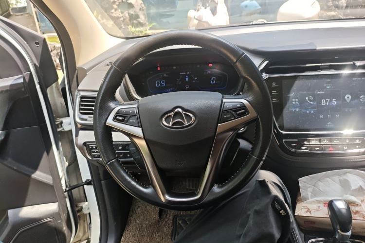 Used CHANGAN OSHAN A800 2017 1.5T Automatic ZhiZun Model Steering Wheel