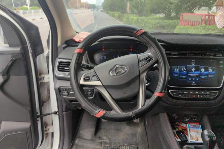 Used CHANGAN OSHAN A800 2017 1.6L Manual Luxury Model Steering Wheel