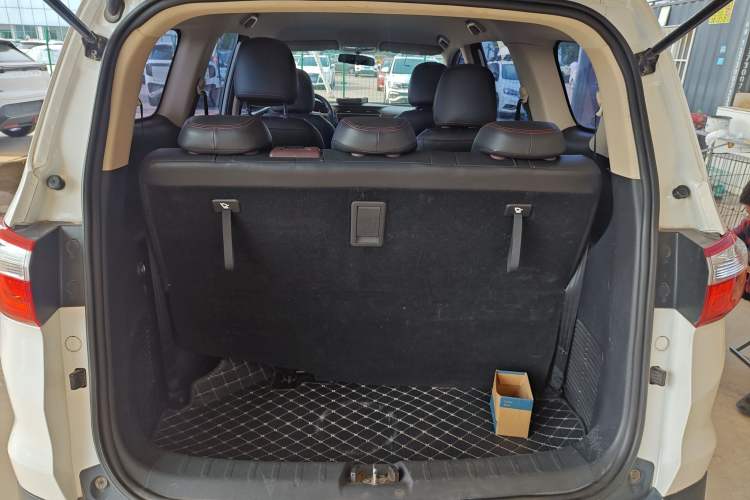 Used CHANGAN OSHAN A800 2017 1.5T Automatic Comfort Model Trunk