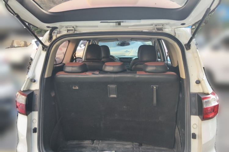 Used CHANGAN OSHAN A800 2017 1.5T Automatic Standard Model Trunk