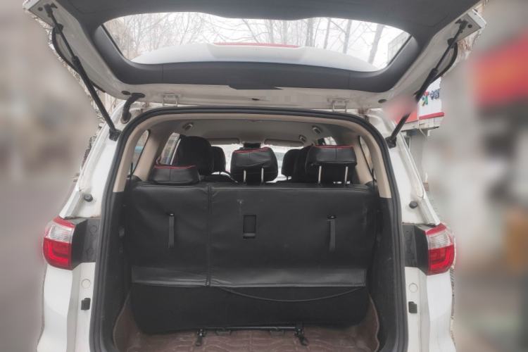 Used CHANGAN OSHAN A800 2017 1.6L Manual Comfort Model Trunk