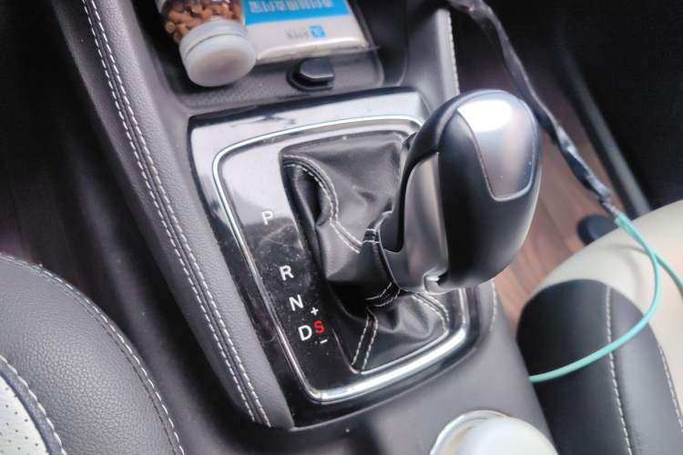 Used CHANGAN OSHAN A800 2017 1.5T Automatic Luxury Model Vehicle Key