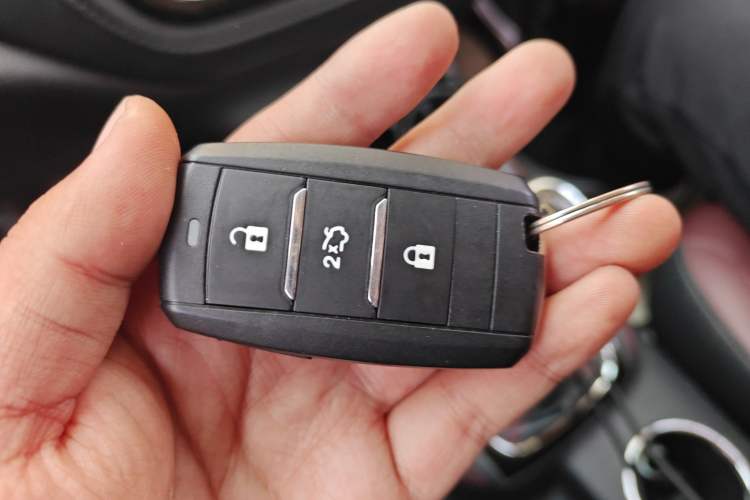 Used CHANGAN OSHAN A800 2017 1.6L Manual Luxury Model Vehicle Key