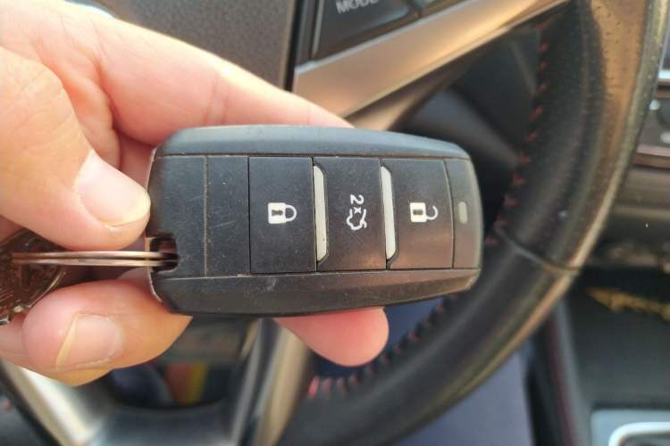 Used CHANGAN OSHAN A800 2017 1.6L Manual Luxury Model Vehicle Key